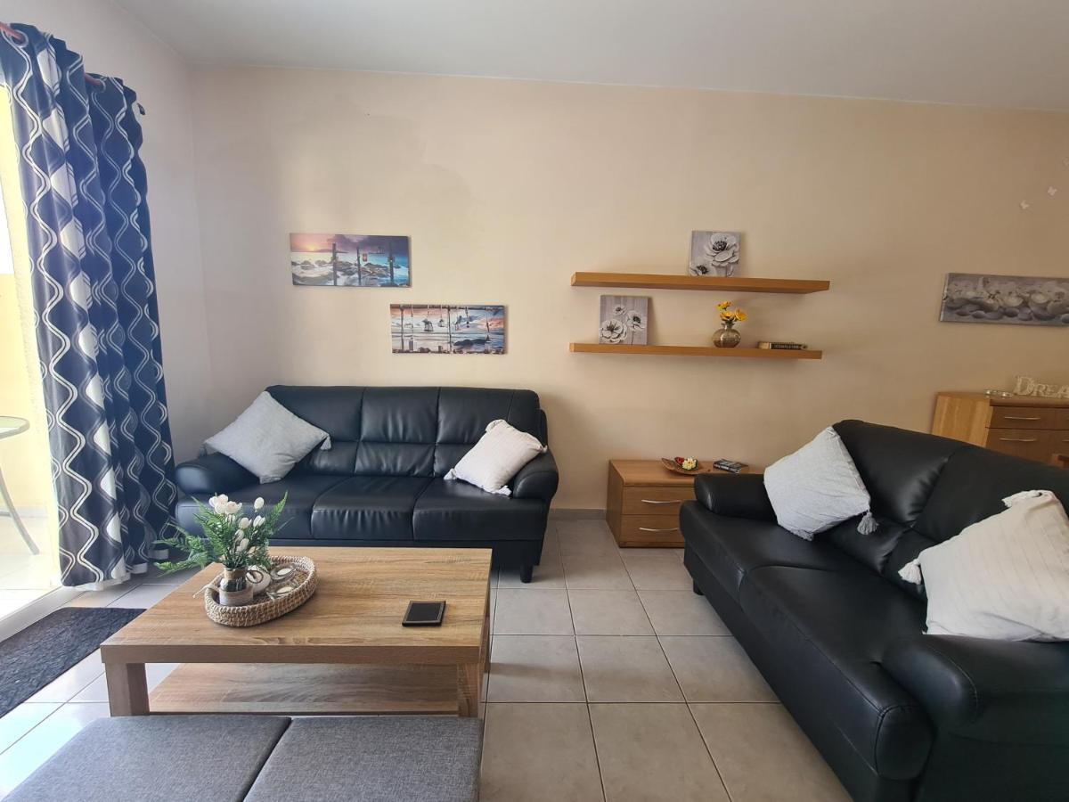 Serena Townhouse Péjia Kültér fotó