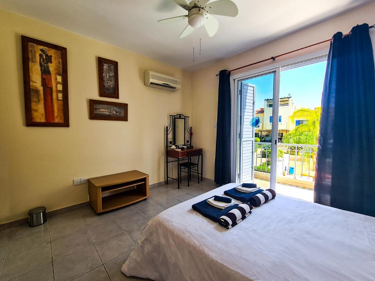 Serena Townhouse Péjia Kültér fotó