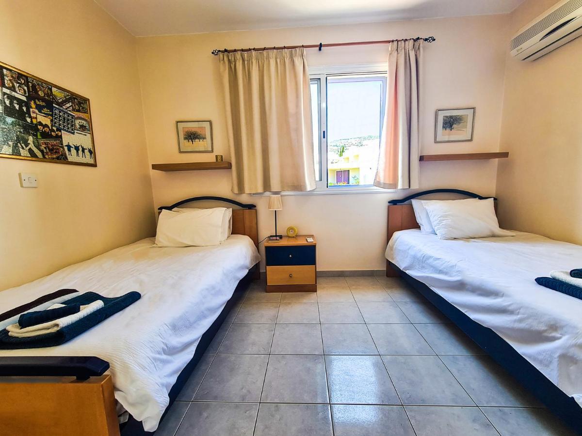 Serena Townhouse Péjia Kültér fotó